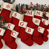 Meia Natalina de Tricô com Letra Bordada – Pingente de Árvore