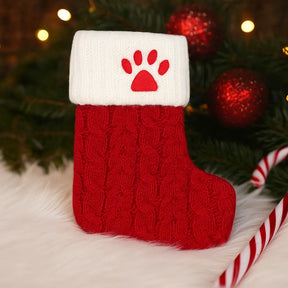 Meia Natalina de Tricô com Letra Bordada – Pingente de Árvore